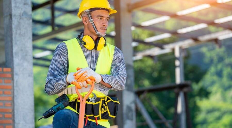 Expert Emergency Roof Repairs services in Eastport, MI